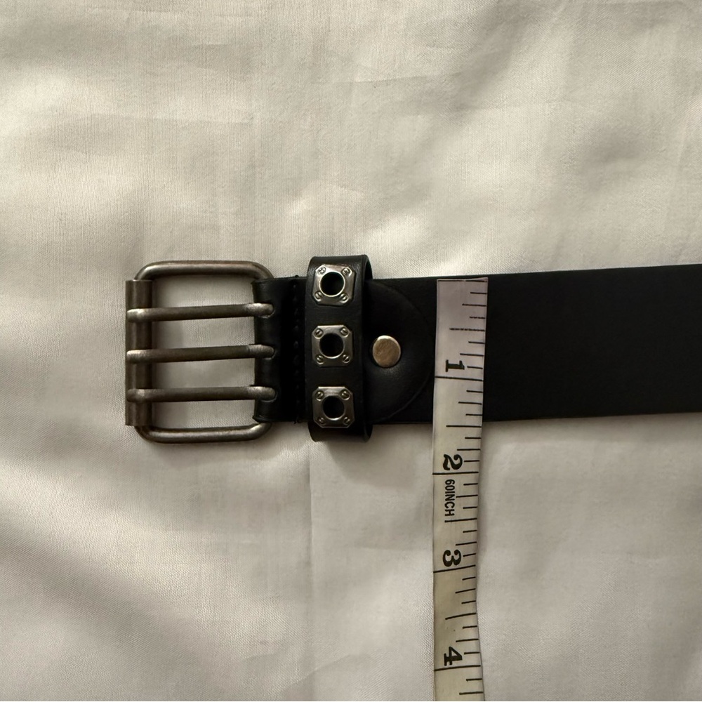 Black PU leather three row grommet belt - Picture 7 of 8